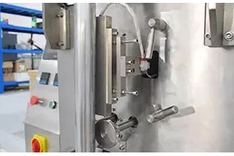 Detalle da máquina de envasado de selado traseiro - Control de temperatura PLD